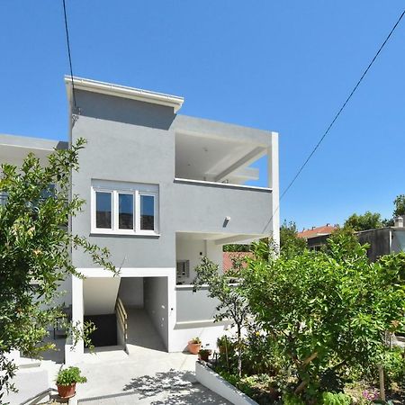 Apartmani Iva&Ante Дуги-Рат Экстерьер фото