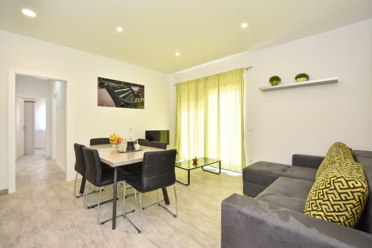 Apartmani Iva&Ante Дуги-Рат Экстерьер фото