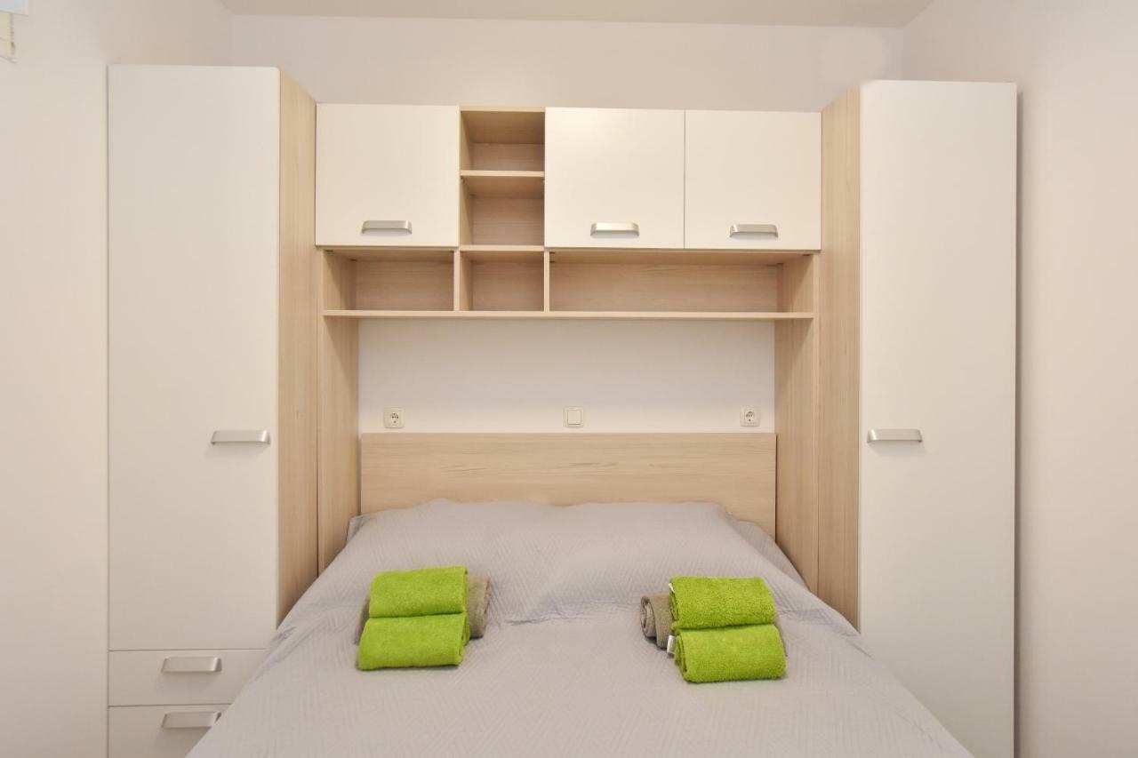 Apartmani Iva&Ante Дуги-Рат Экстерьер фото